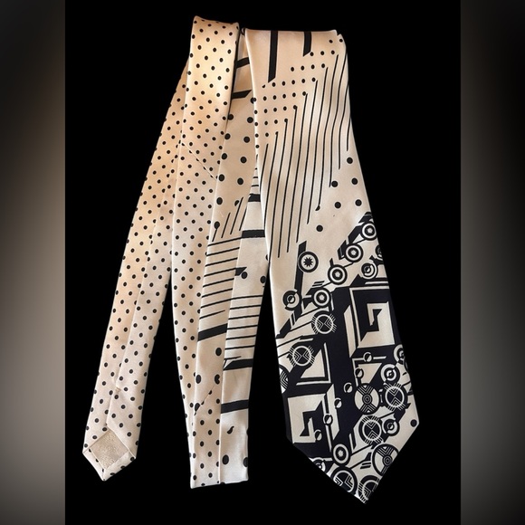 Silk Versace Tie - Picture 3 of 6